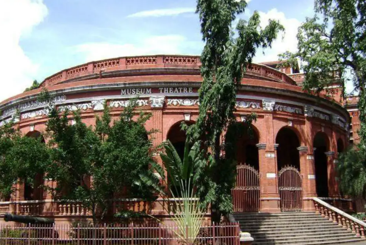 Rani Durgavati Museum, Jabalpur, Madhya Pradesh - Vushii.com